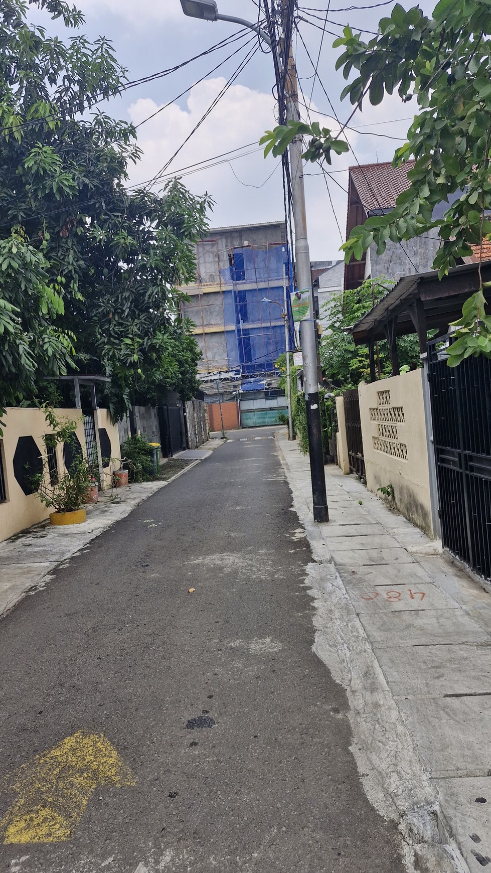 Rumah 2 Lantai Kebayoran Baru, Jaksel 