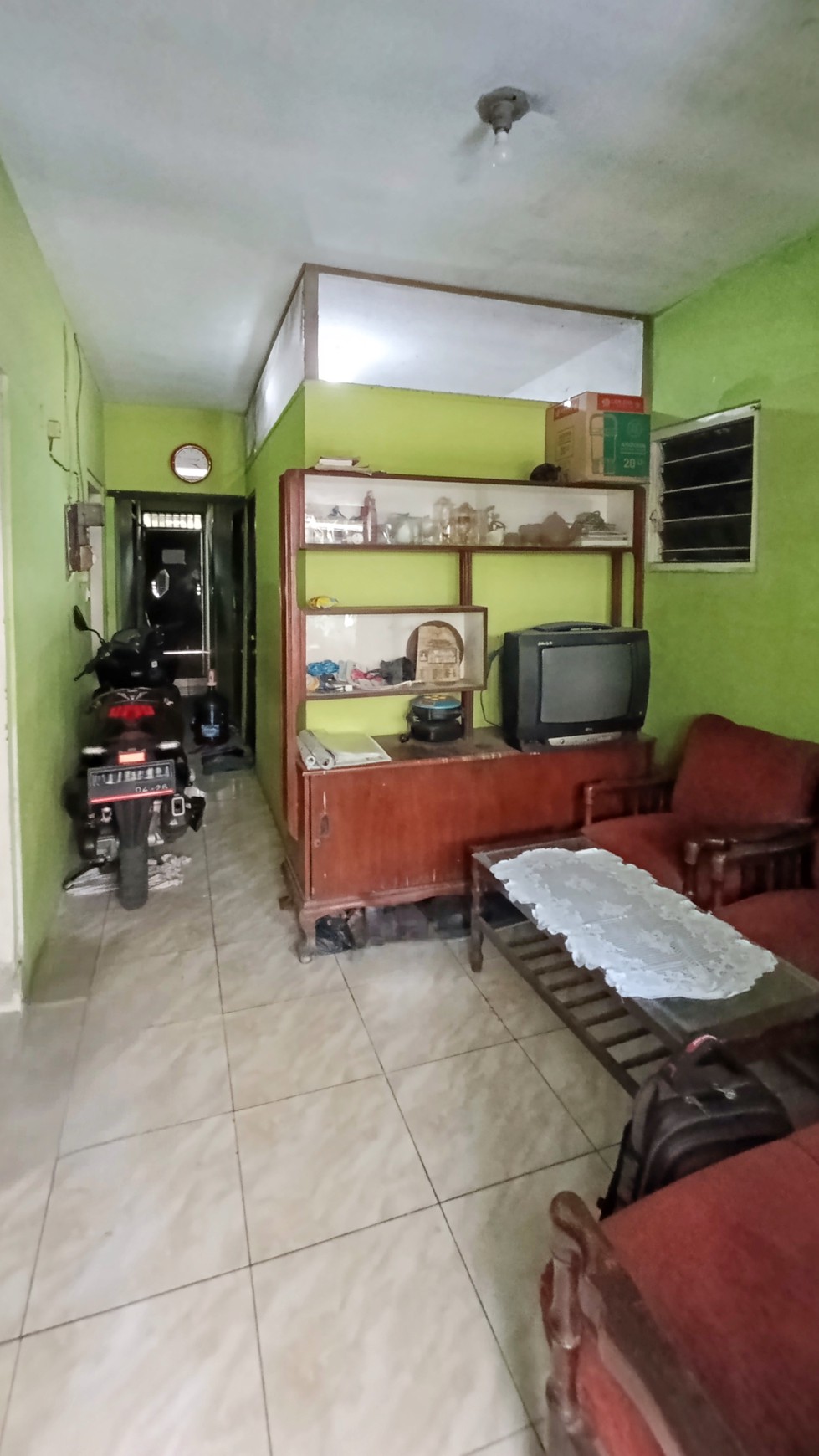 Di Jual Rumah Kost Strategis di Rungkut Surabaya - 7 Kamar Tidur, Siap Huni