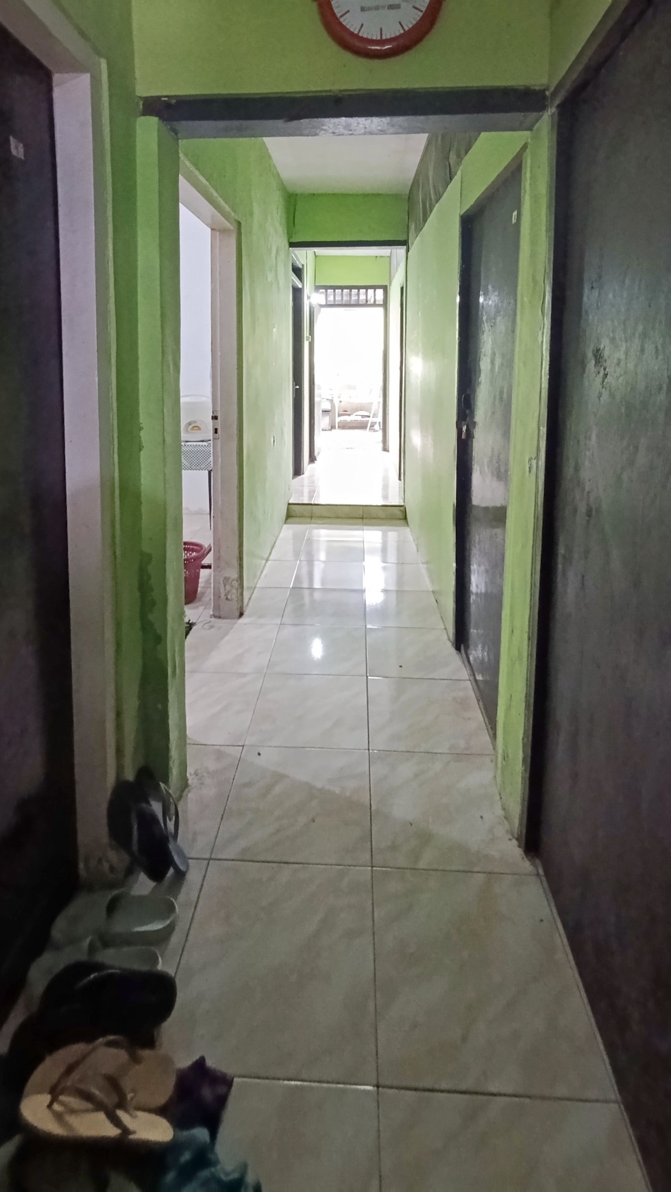 Di Jual Rumah Kost Strategis di Rungkut Surabaya - 7 Kamar Tidur, Siap Huni