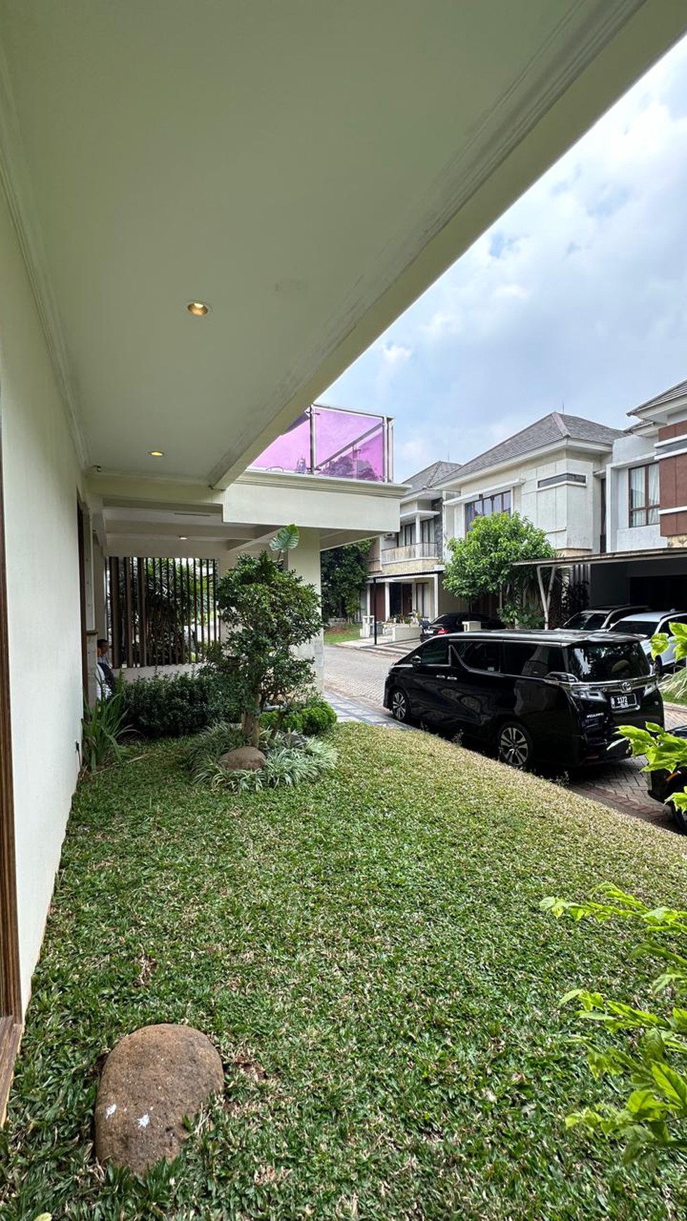 Rumah Modern Minimalis di kawasan Bintaro Jaya Sektor 9 Discovery Fiore