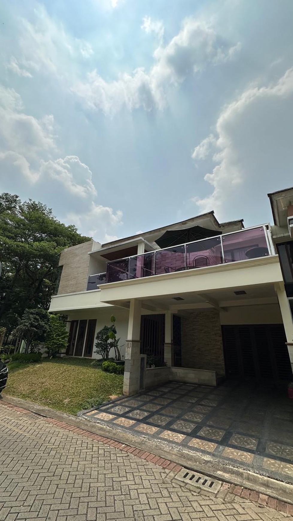 Rumah Modern Minimalis di kawasan Bintaro Jaya Sektor 9 Discovery Fiore