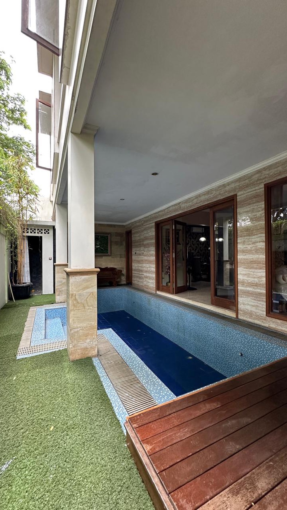 Rumah Modern Minimalis di kawasan Bintaro Jaya Sektor 9 Discovery Fiore