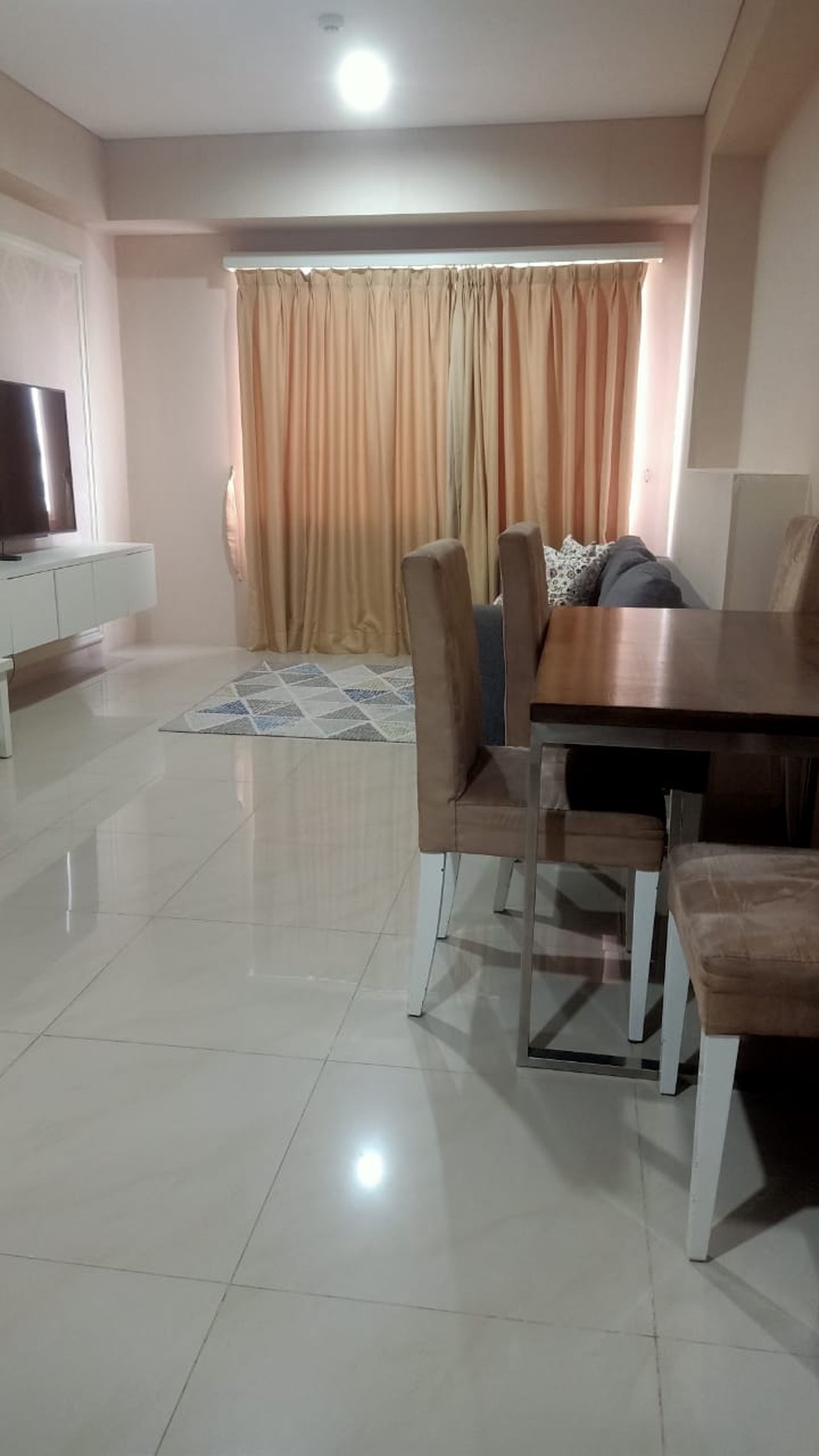 Apartemen Fully Furnished dan Strategis @The Aspen Residence