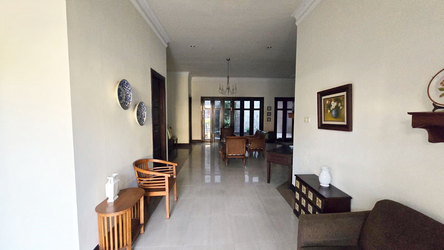 Rumah di Araya Surabaya Timur, Minimalis Modern, Hadap Selatan, Siap Huni