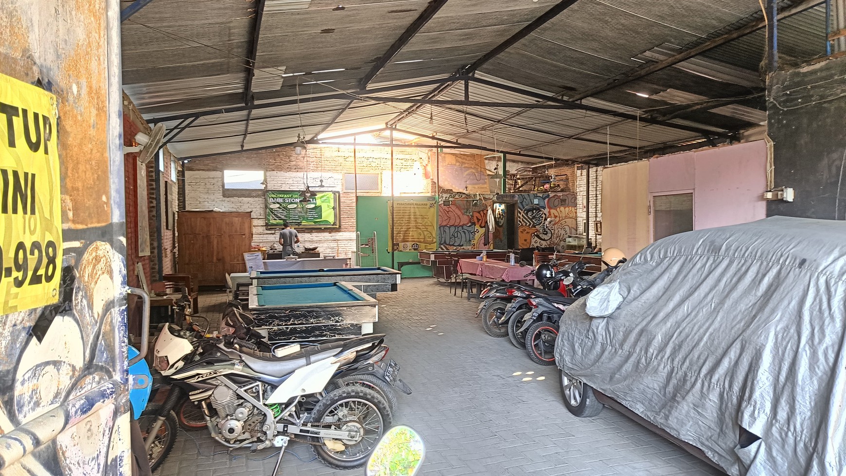 DIJUAL TEMPAT USAHA BILLARD DI PANDAAN, PASURUAN