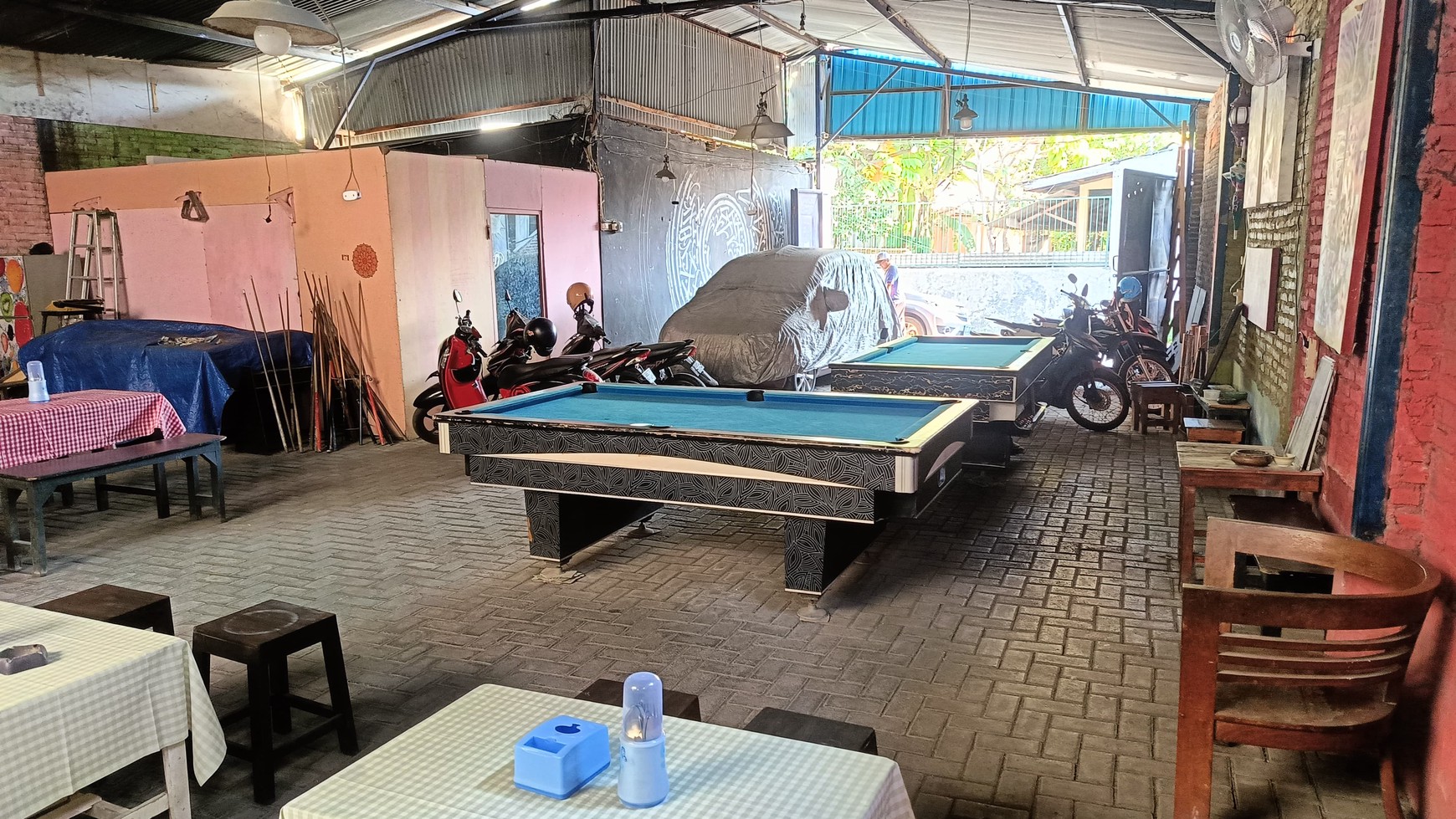 DIJUAL TEMPAT USAHA BILLARD DI PANDAAN, PASURUAN