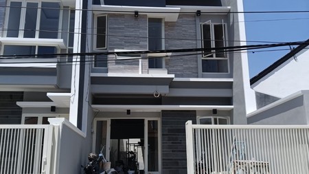 Dijual Rumah SHM Strategis di Jemur Wonosari Surabaya