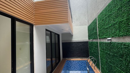 Brand New House ada private pool   di Mertilang  bintaro sektor 9  