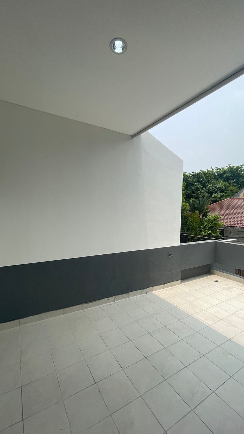 Brand New House ada private pool   di Mertilang  bintaro sektor 9  