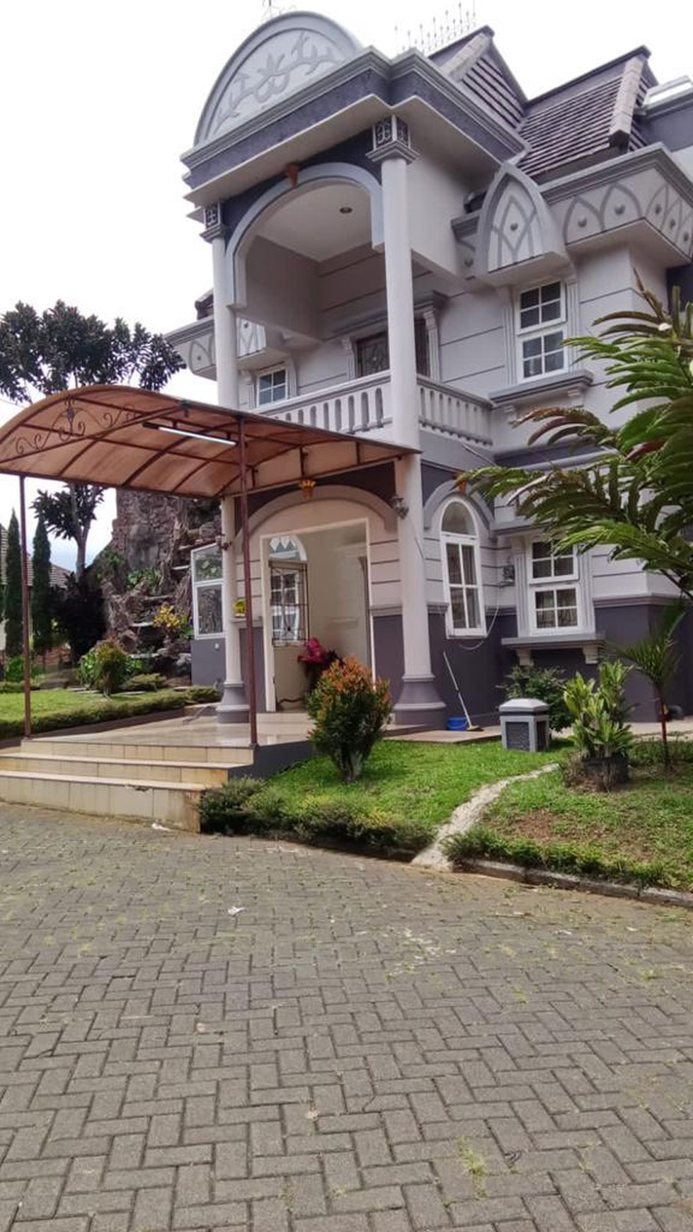 DI Jual Vila Di Puncak 