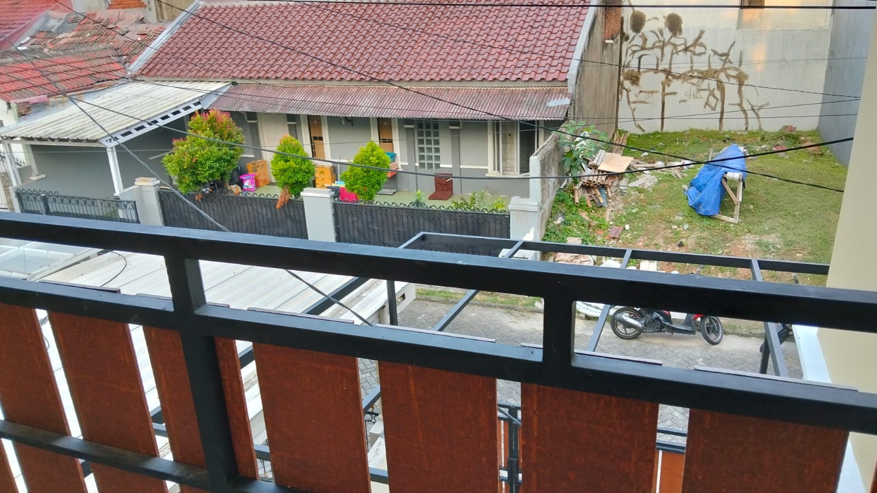 Rumah 2 Lantai Siap Huni dengan Bangunan Baru @Graha Bintaro