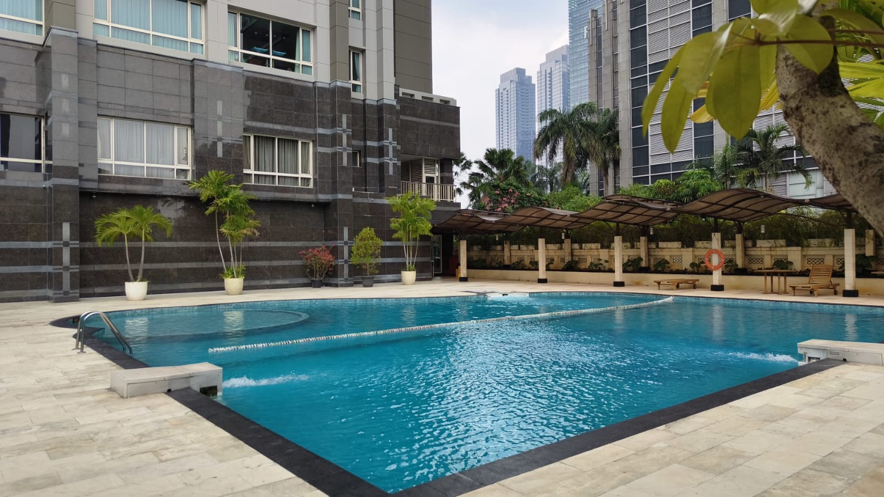 Sewa Apartment Mewah di SCBD suite, Jakarta Selatan