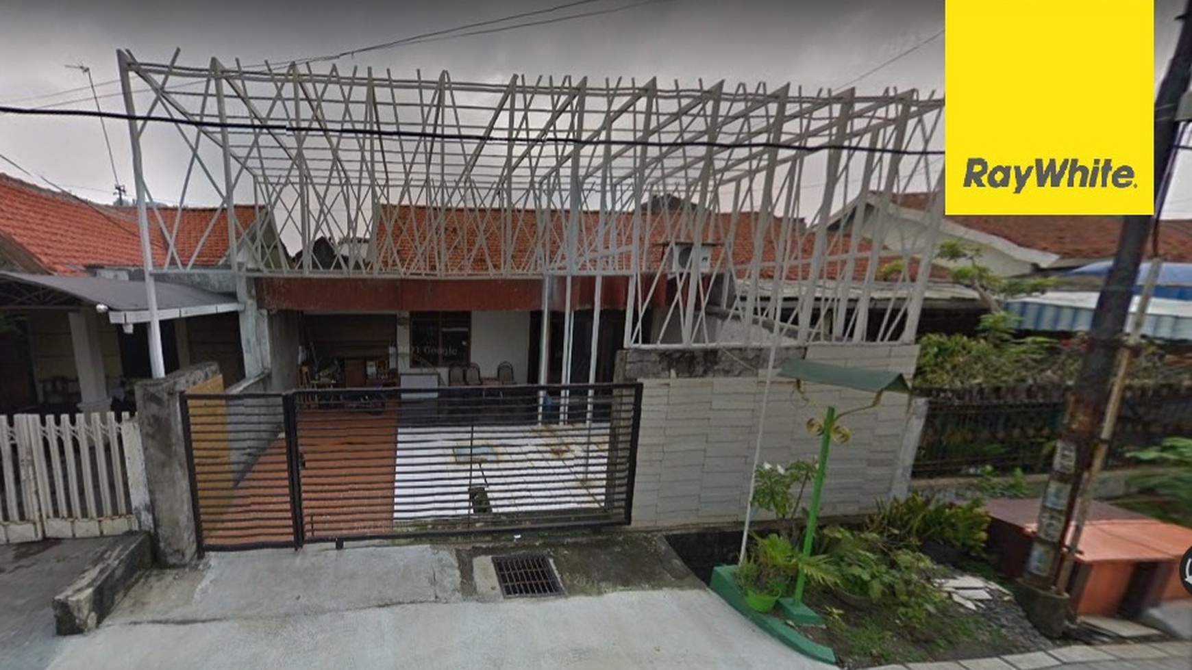 Dijual Rumah SHM di Tenggilis Mejoyo Selatan Surabaya