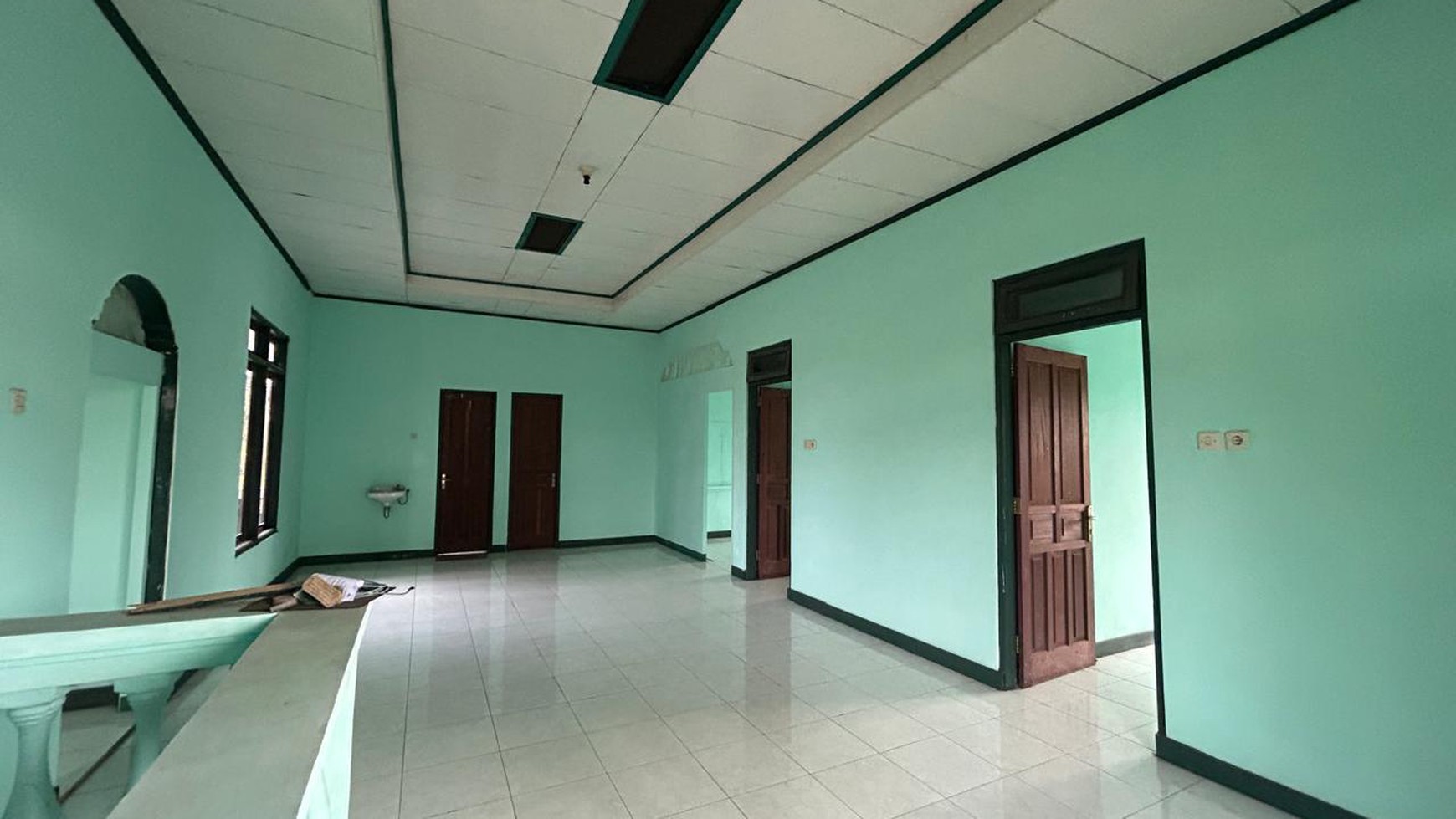 Rumah Tinggal 5 Kamar Lokasi Dekat Alun2 Kutoarjo 