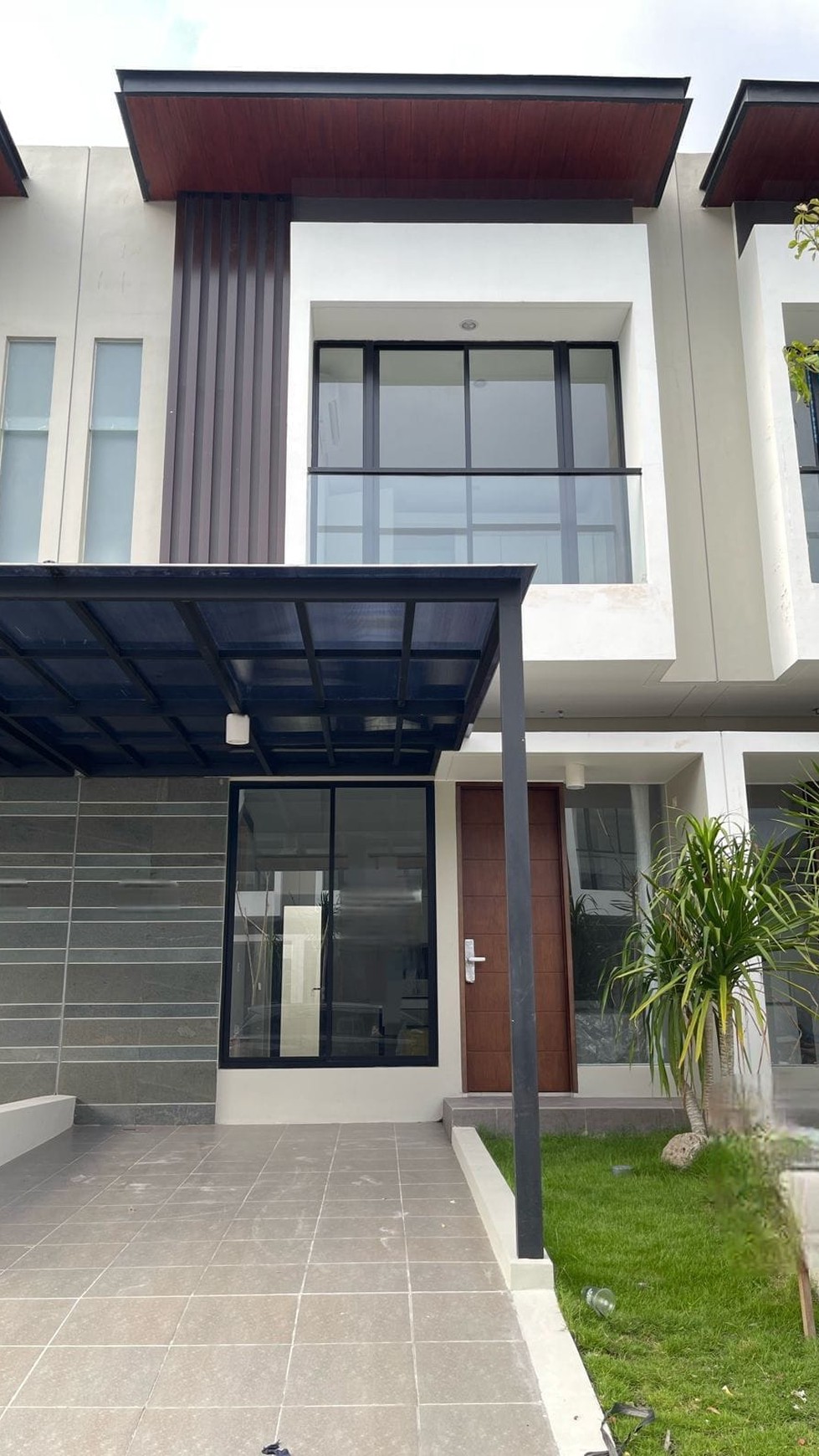 Dijual Rumah Full Furnished Murah Bagus di Northwest Central Citraland Surabaya Barat 