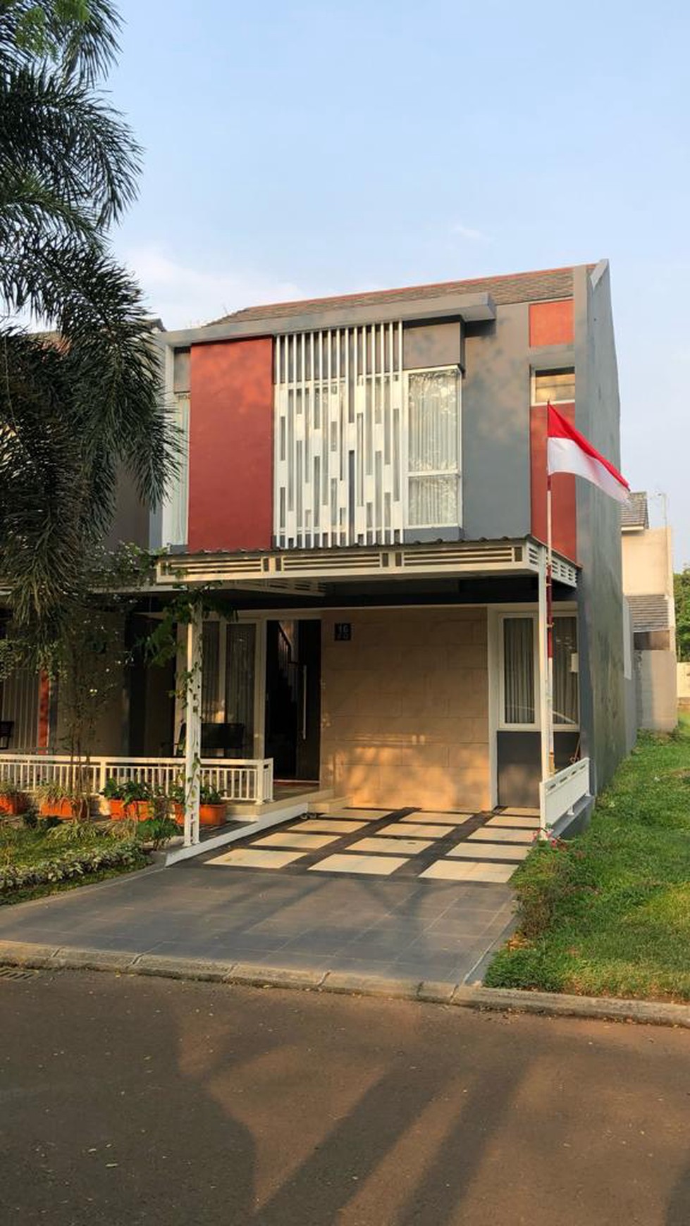 Rumah Cantik 2 Lantai Furnished di Citra Grand Cibubur 