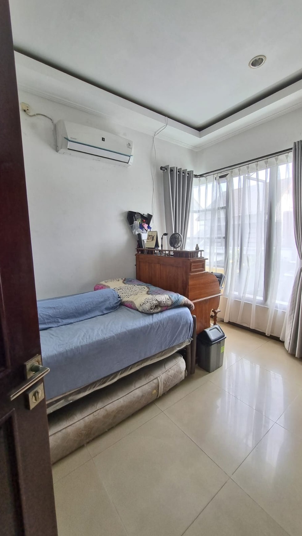 Rumah Hook Cantik Terawat Kondisi Siap Huni dan Asri @Bintaro Sektor 9