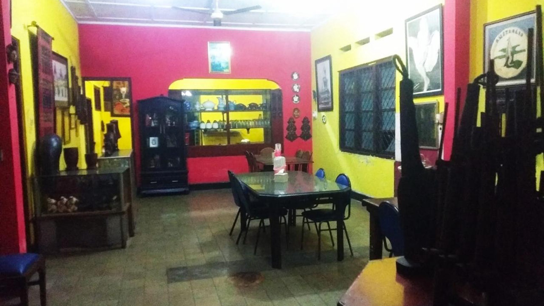 For Sale Tempat Usaha( ex Restaurant)