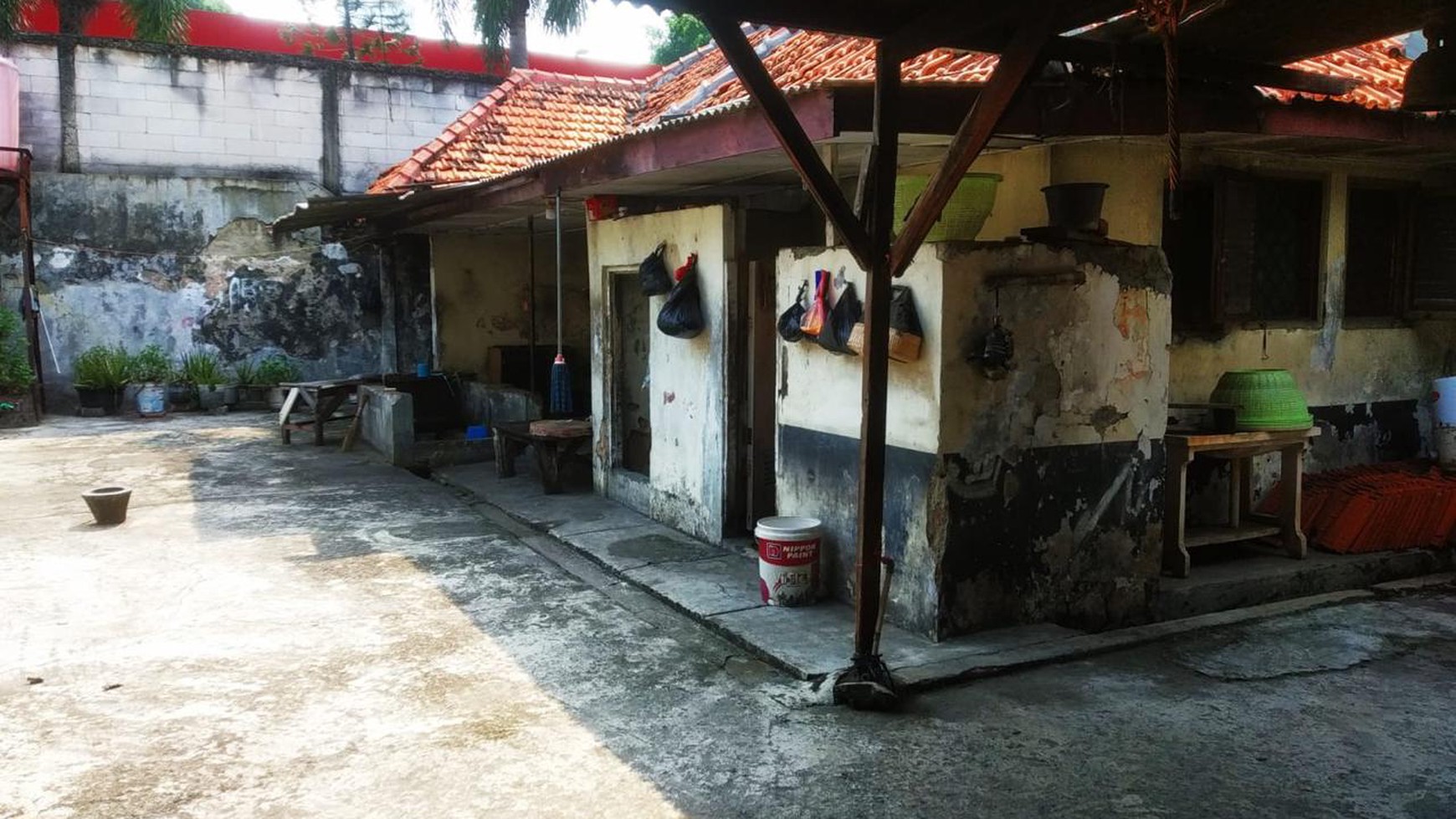 For Sale Tempat Usaha( ex Restaurant)