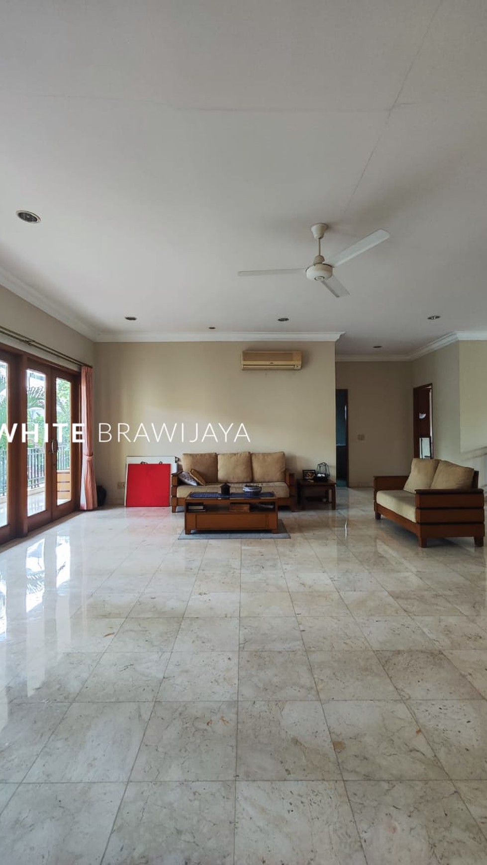 Rumah Hitung Tanah Area Cipete