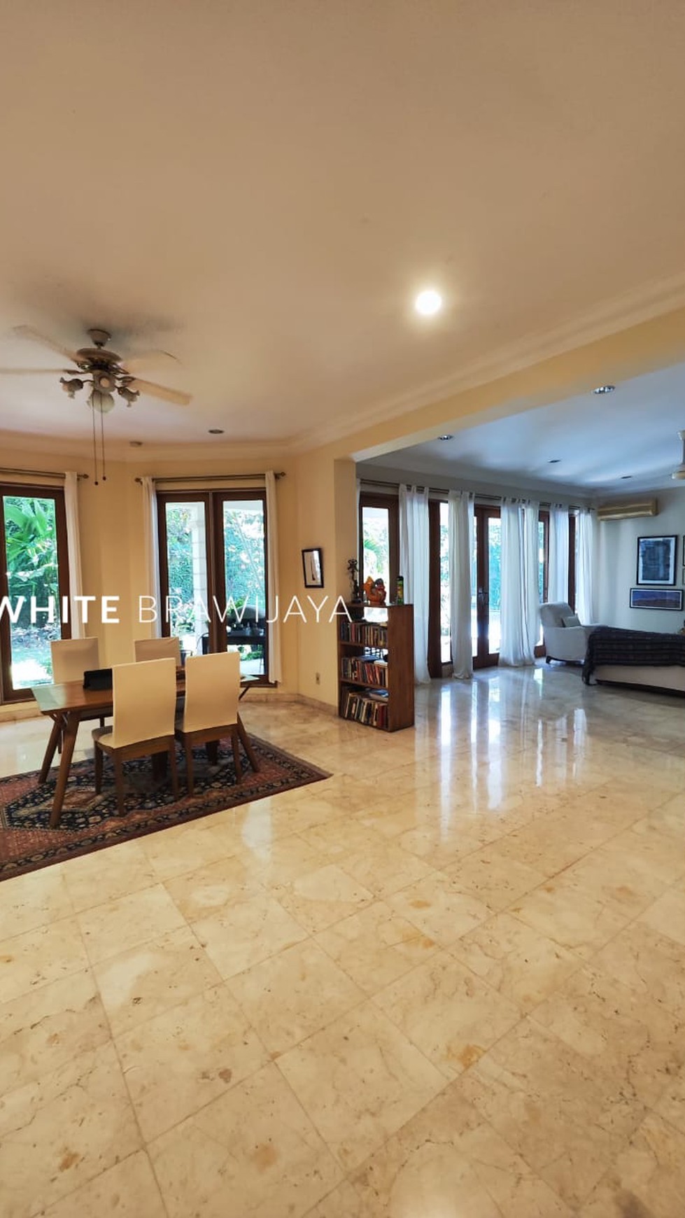 Rumah Hitung Tanah Area Cipete