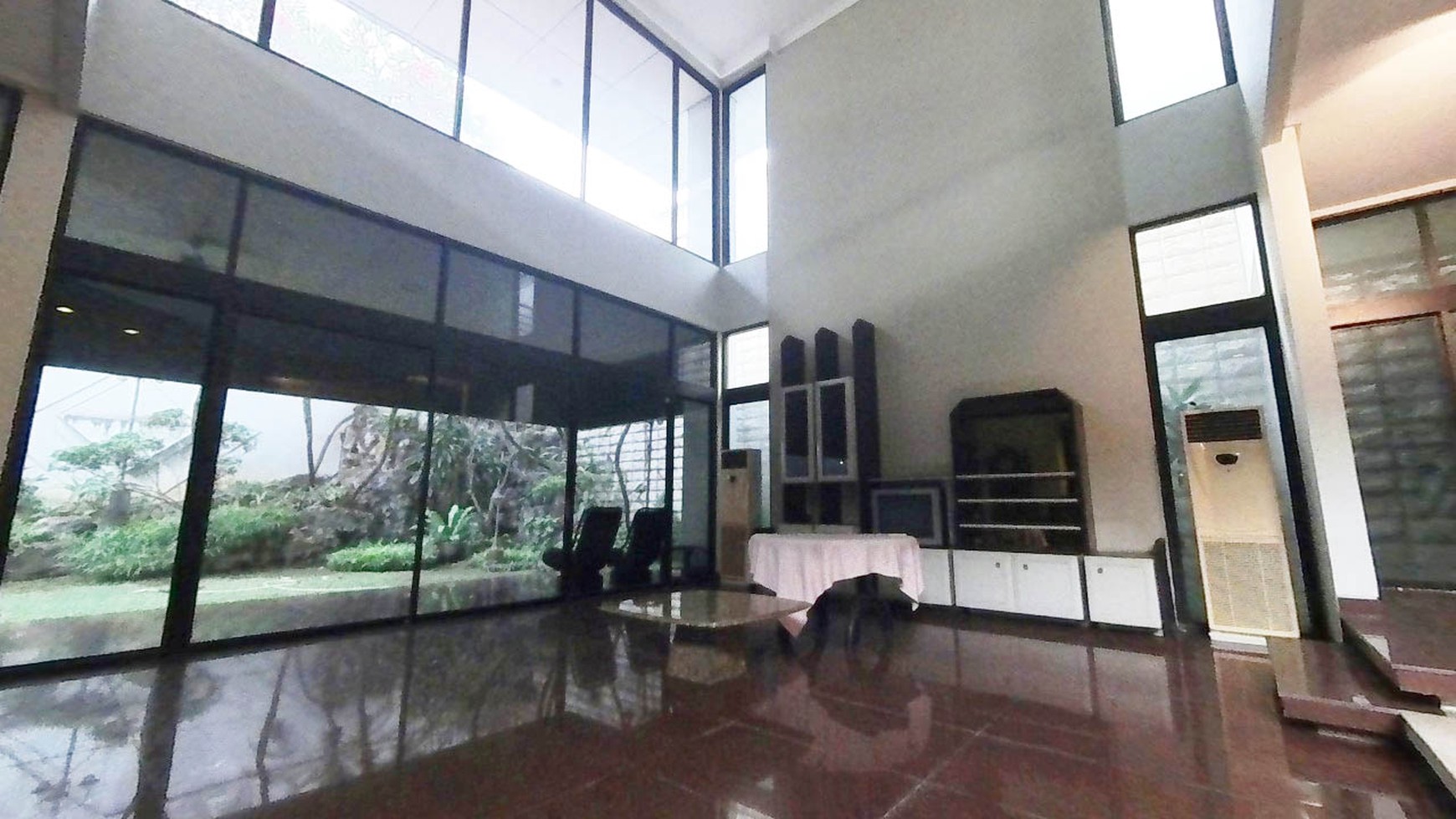 Rumah Metro Pondok Indah, Luas 20x45m2