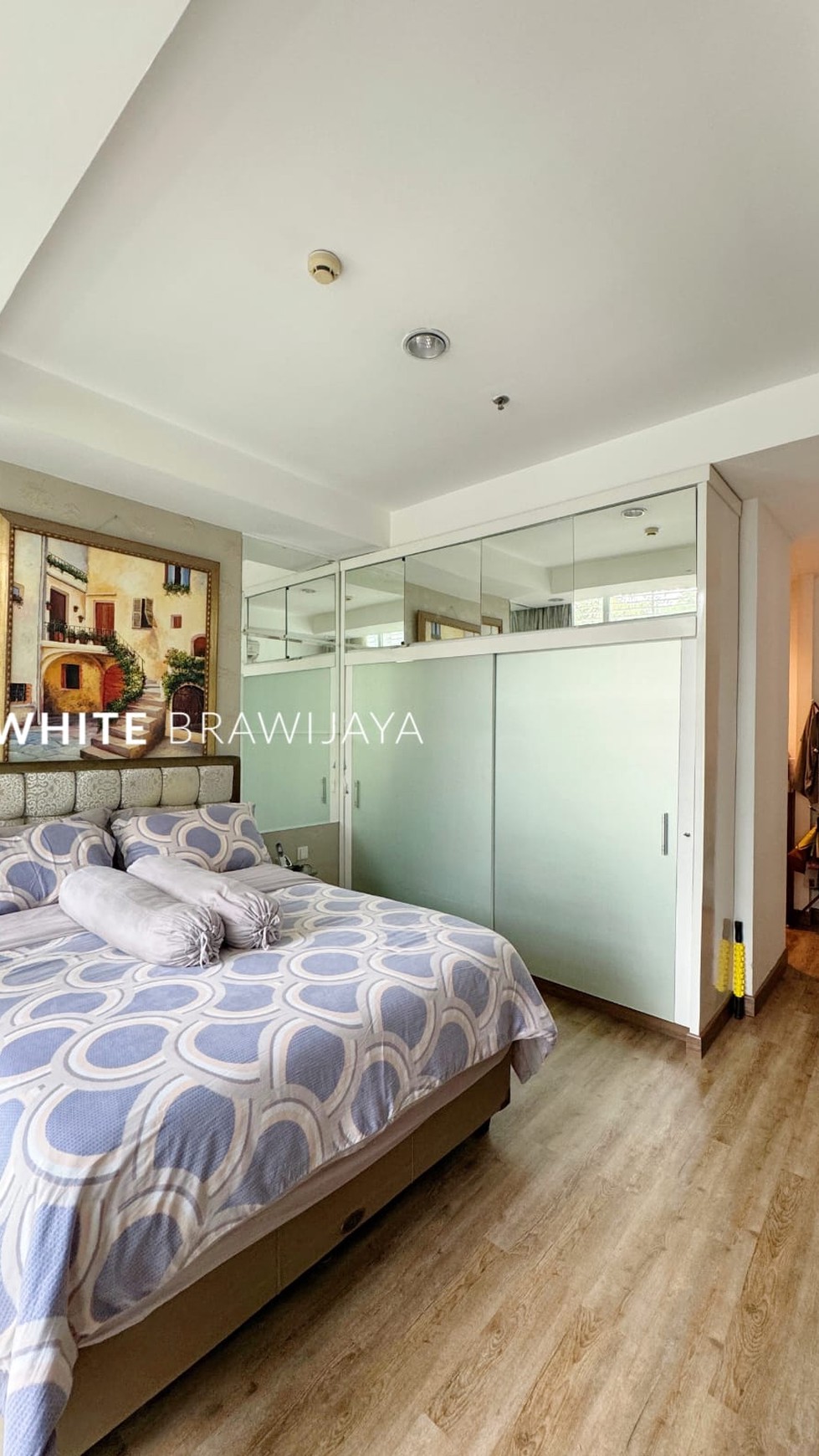 Townhouse Darmawangsa Semi Furnished