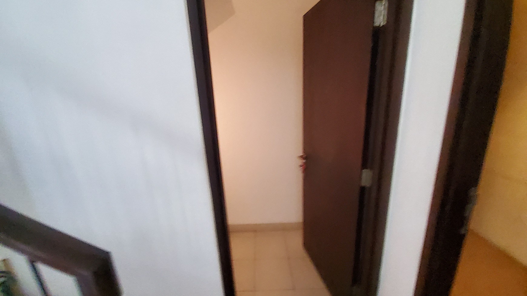 Townhouse Asri dan Nyaman Lingkungan Tenang di Ampera, JakSel