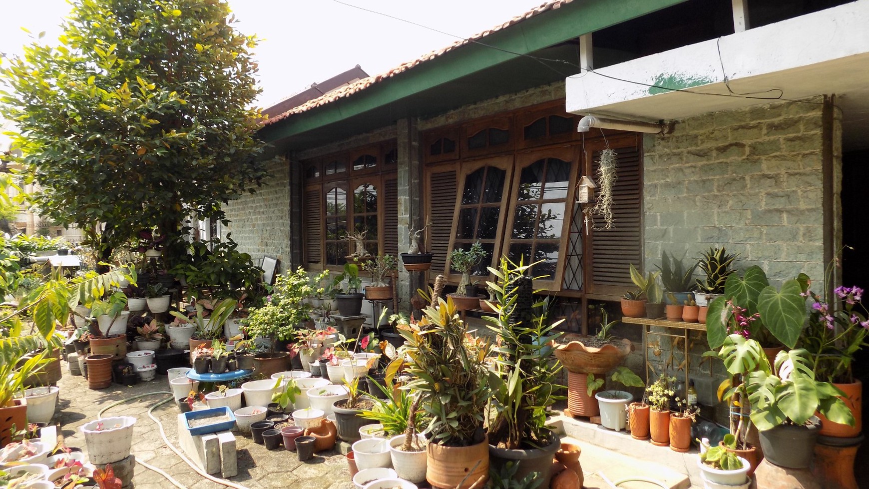 Rumah Lama Hitung Tanah Lokasi Strategis di Jati Padang, Pasar Minggu