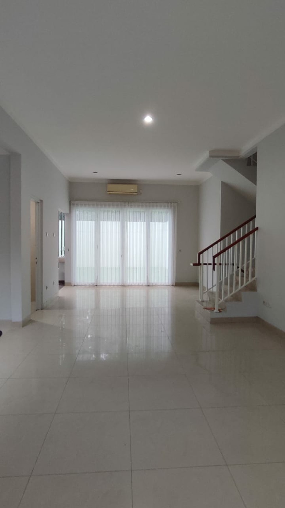 Rumah Bagus 2 Lantai Di Kebayoran Residence Bintaro Jaya Tang Sel