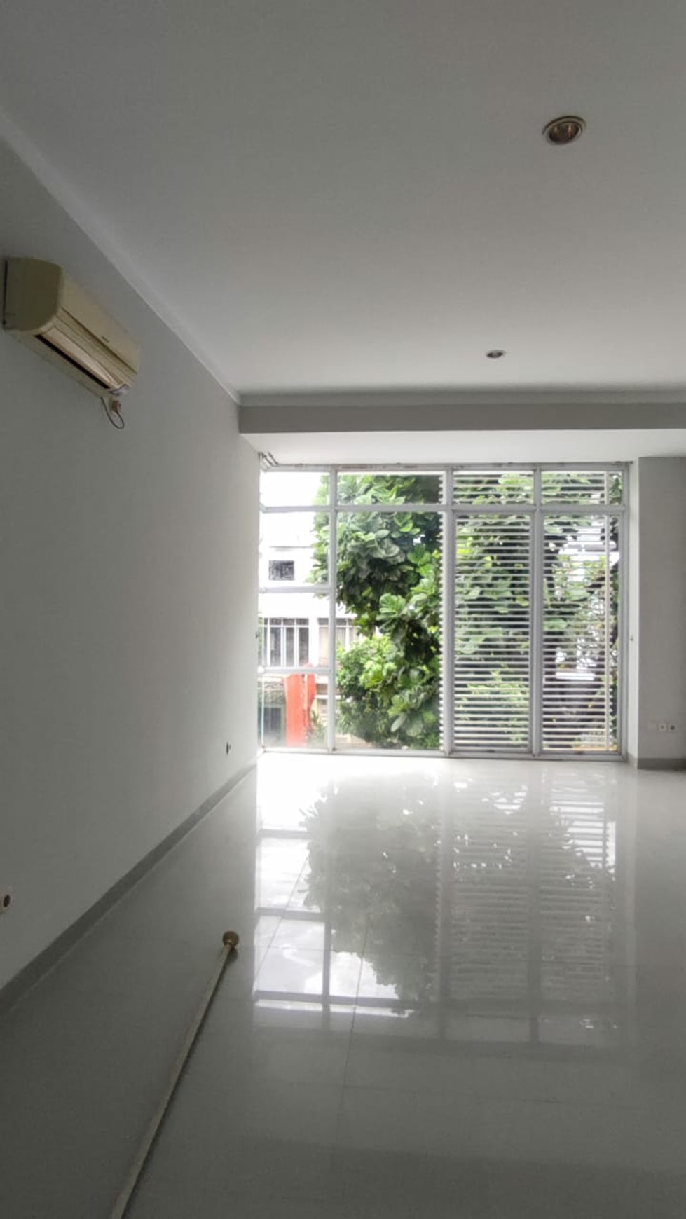 Rumah 2 Lantai di Kebayoran Terrace Bintaro Jaya