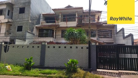 Rumah Dijual Di Jalan Serayu Selangkah Dari Raya Darmo Surabaya