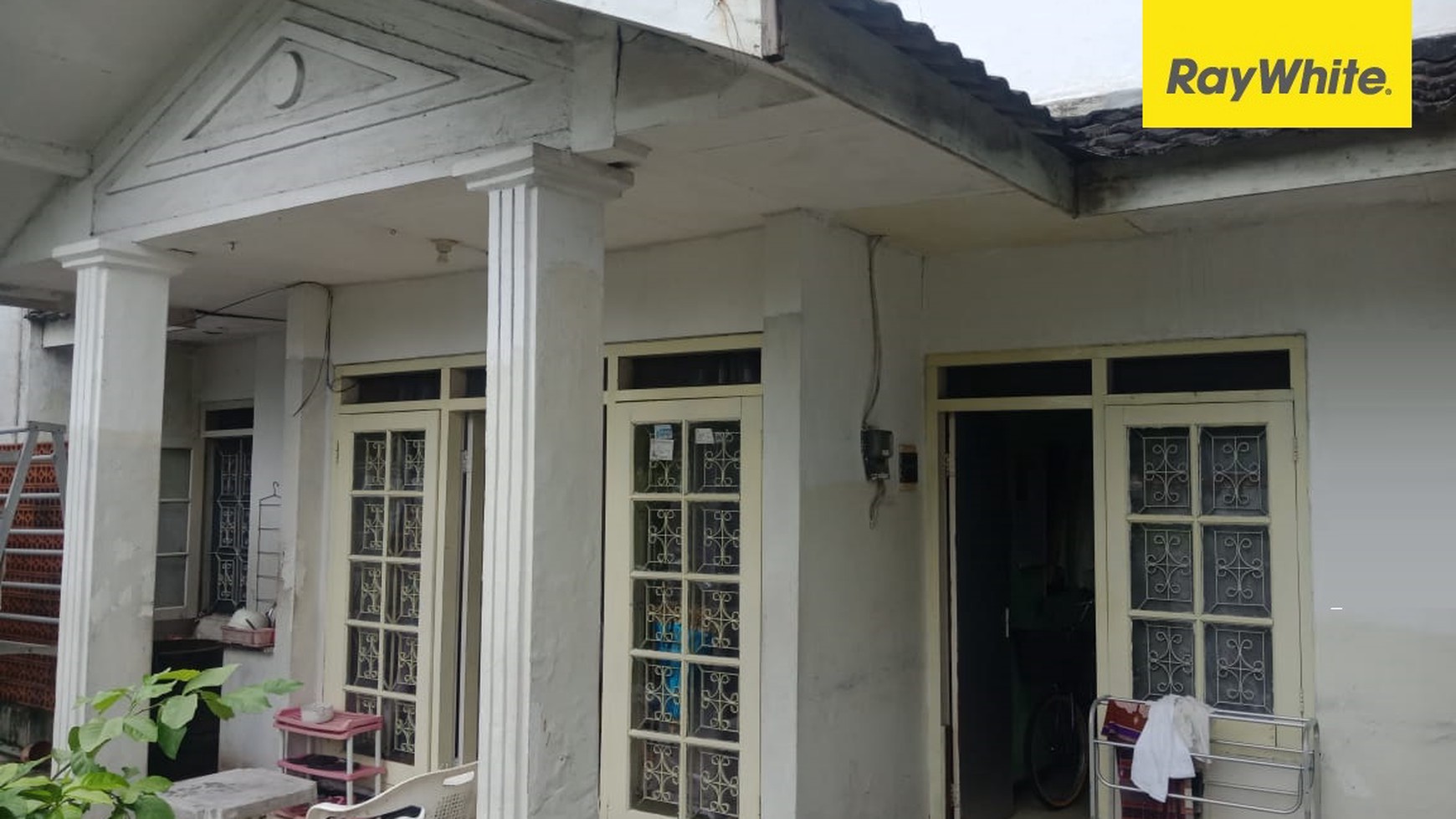 Dijual Rumah SHM di Wisma Permai Tengah Surabaya