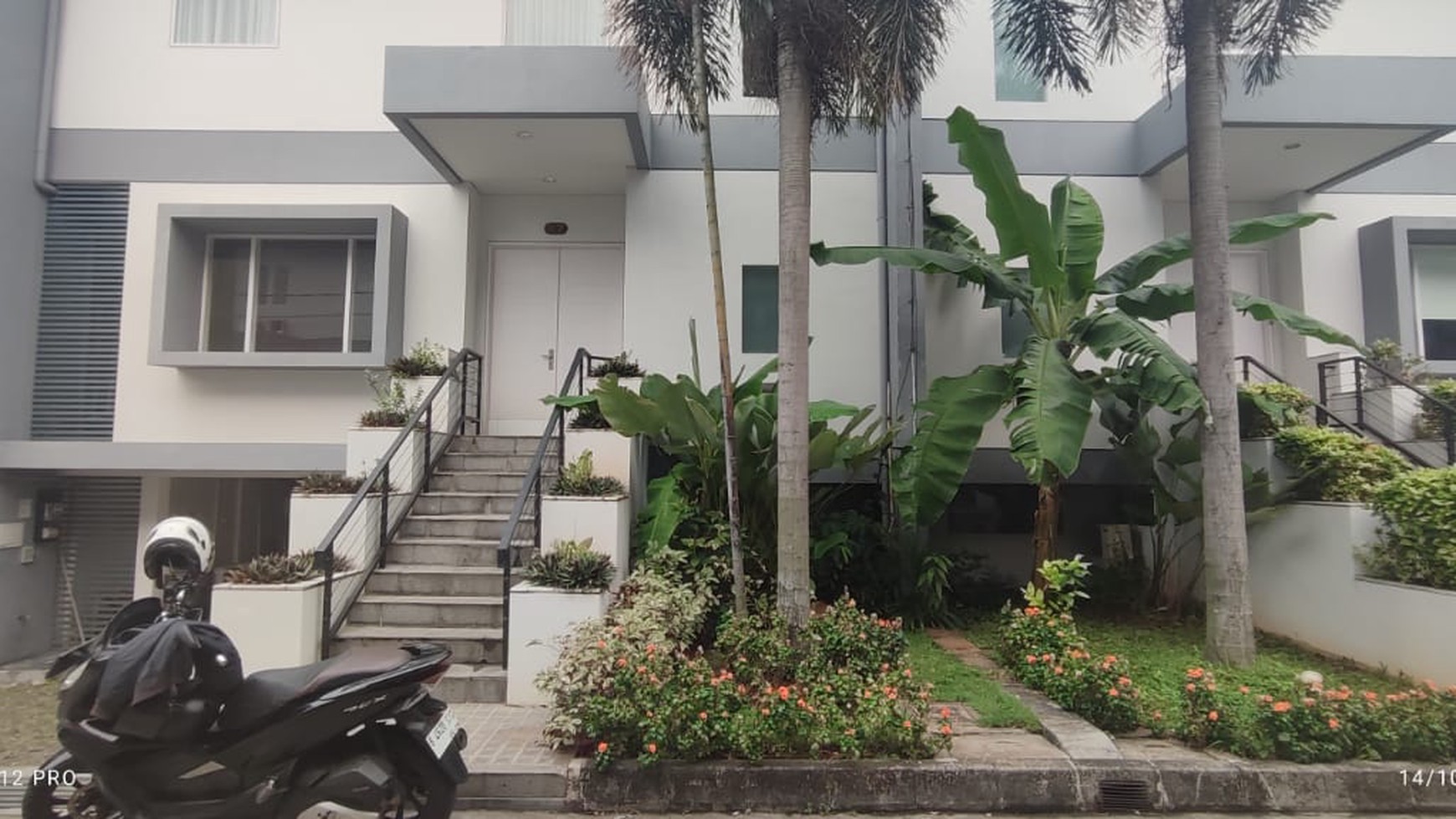 Rumah Townhouse Lebak Bulus Furnished 4 menit ke RS Fatmawati 