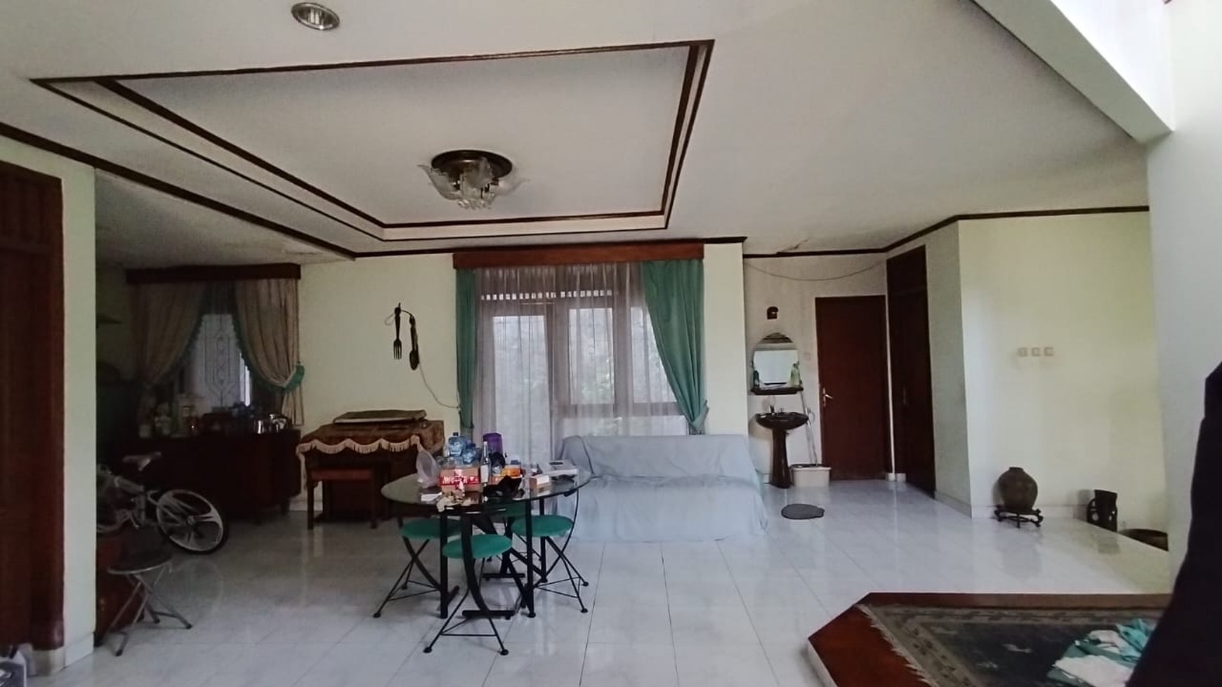 Luas besar, Rumah hook Villa Melati Mas, Serpong