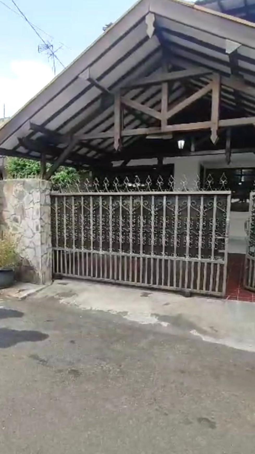 Disewa Rumah di jalan Gudang Peluru, Tebet, Jakarta Selatan