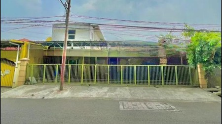 Dijual Rumah SHM 2 lantai di Rungkut Asri Tengah Surabaya