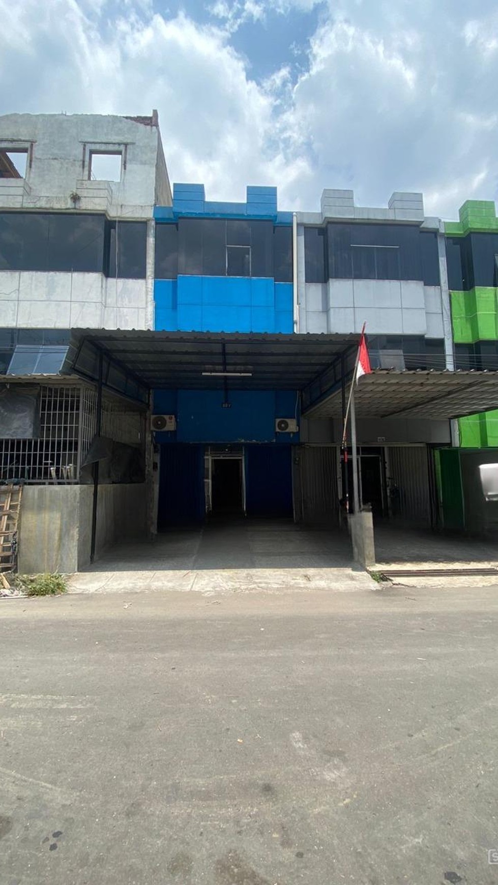 Ruko Strategis 3 Lantai di jl Kopo Mas Bandung