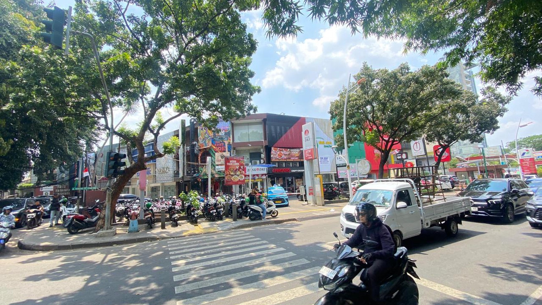 Ruko Siap Pakai Di Ruko Centra Kemang Utara Jakarta Selatan