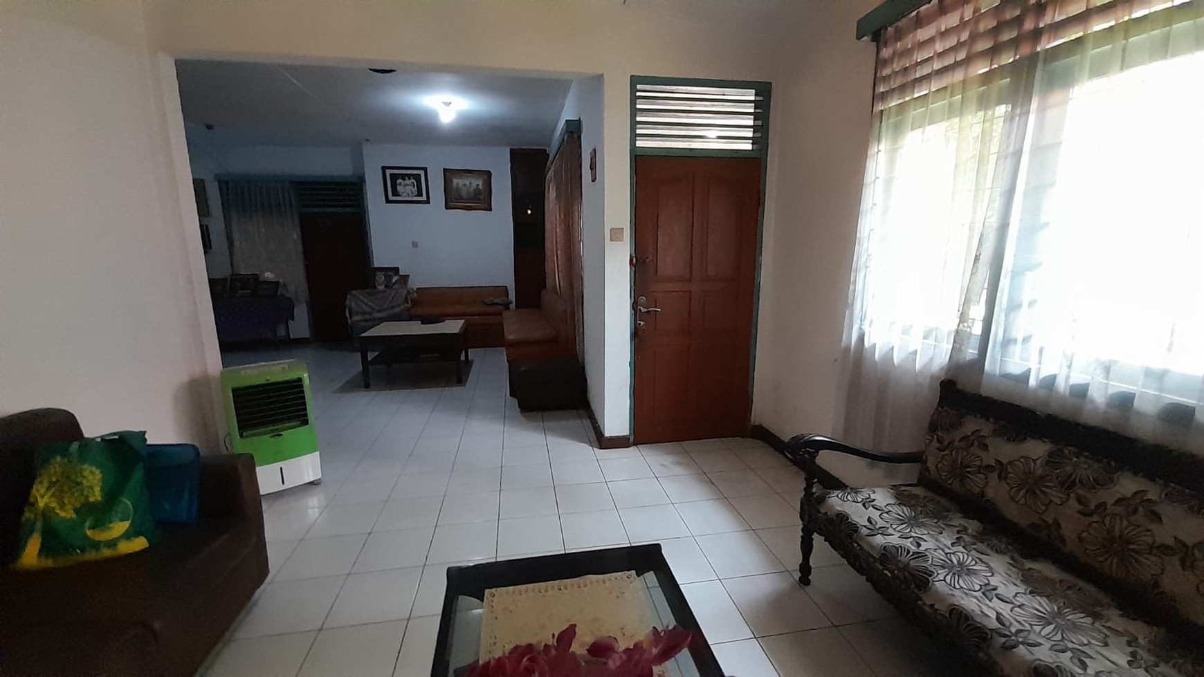 Dijual 1 unit Rumah Lama 2 Tingkat di Kemandoran, Kebayoran Lama Jakarta Selatan