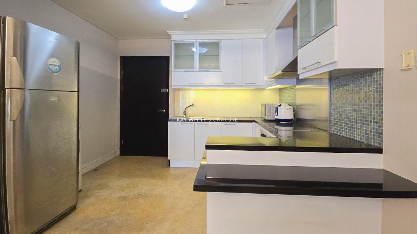 Unit di Apartemen The Capital Residence private lift