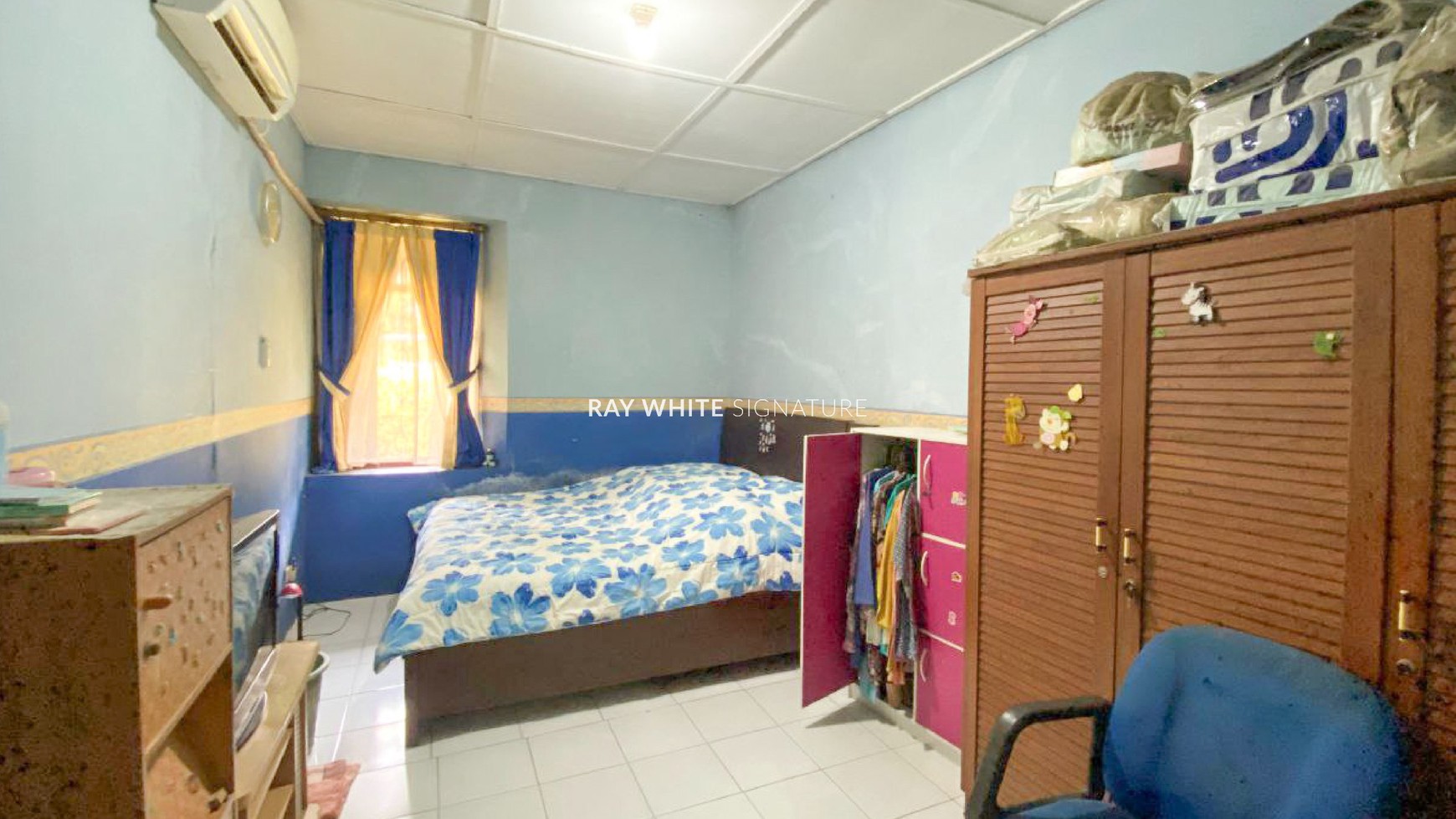 Rumah Lama Terawat di Komplek Arco Jl Jambu