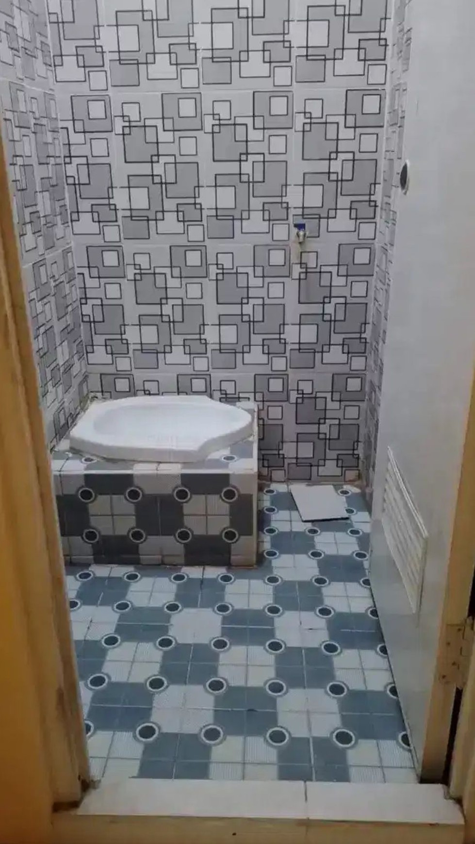 Rumah Hitung Tanah Area Cipete