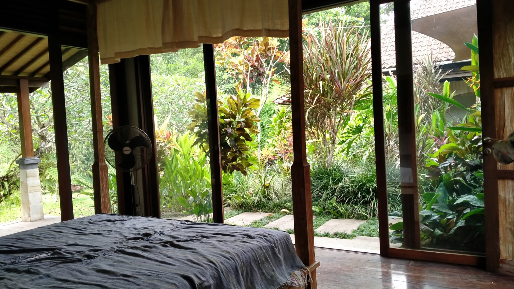 2 Bedroom Villa for Monthly Rent with Lush Green Views - 10 Minutes from Ubud Center