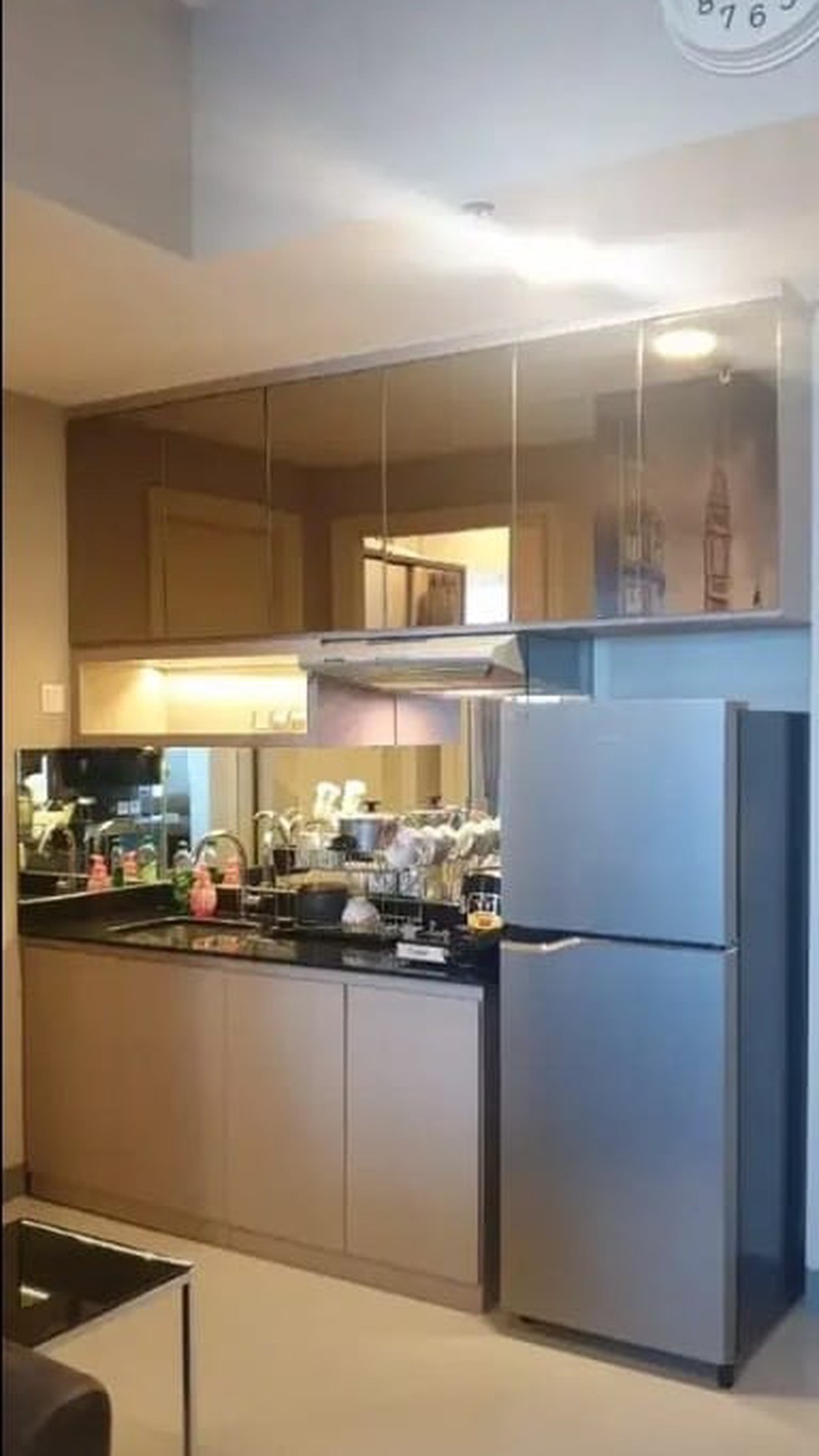 MURAH Dijual Apartemen Anderson Pakuwon Mall Tipe 2 Kamar Tidur FULL Furnished MODERN 