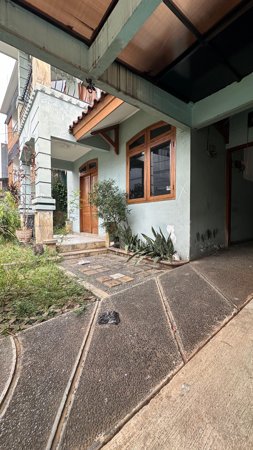 Dijual rumah di Jl Grinting - Blok A - Kebayoran Baru- Jakarta Selatan