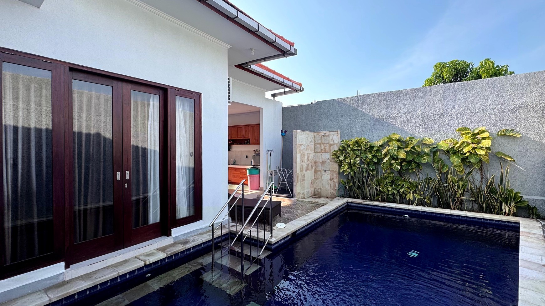 Minimalist Villa for Sale in an Ideal Location