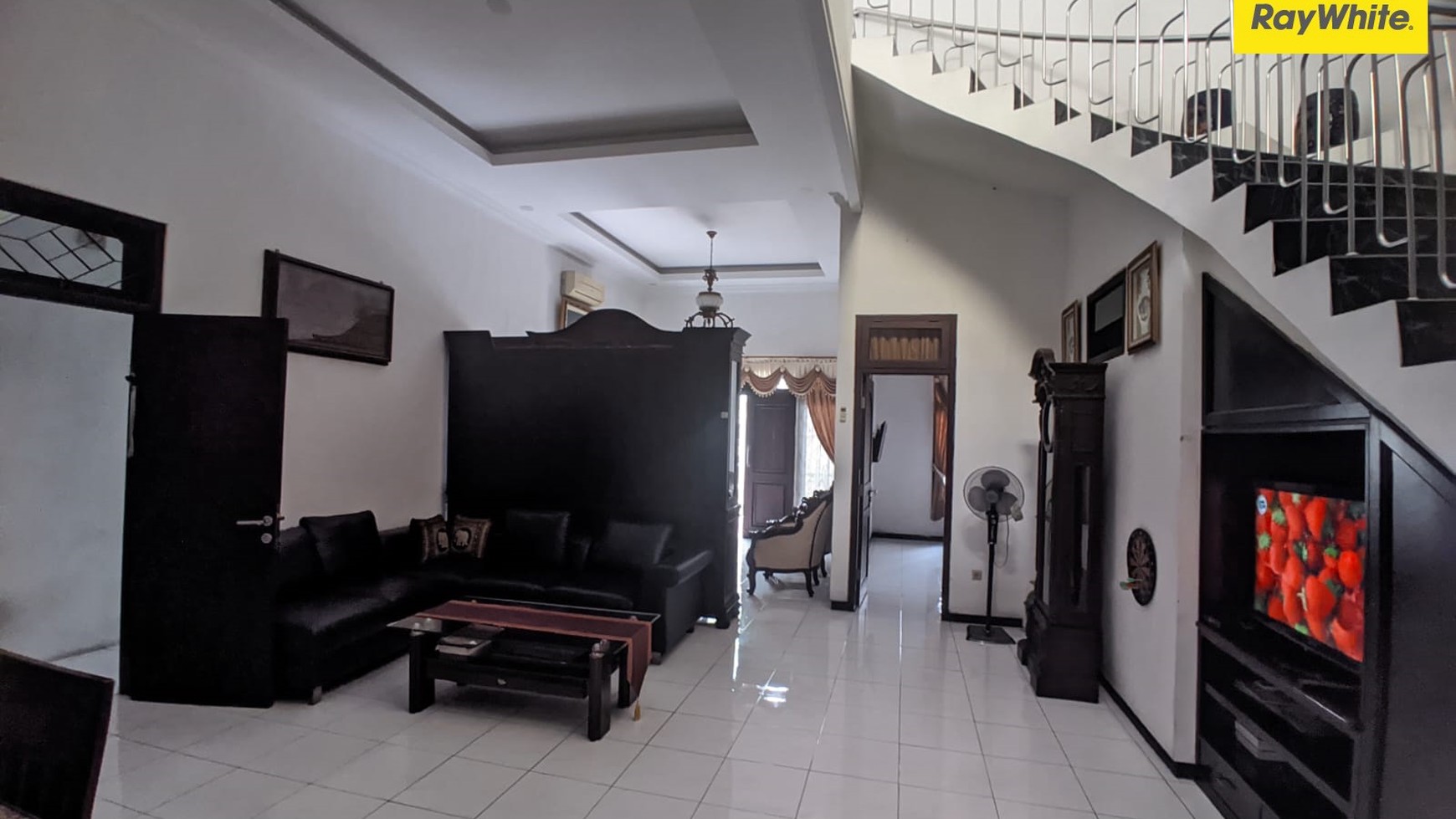 Dijual Rumah 2 lantai di Pradah Permai Surabaya