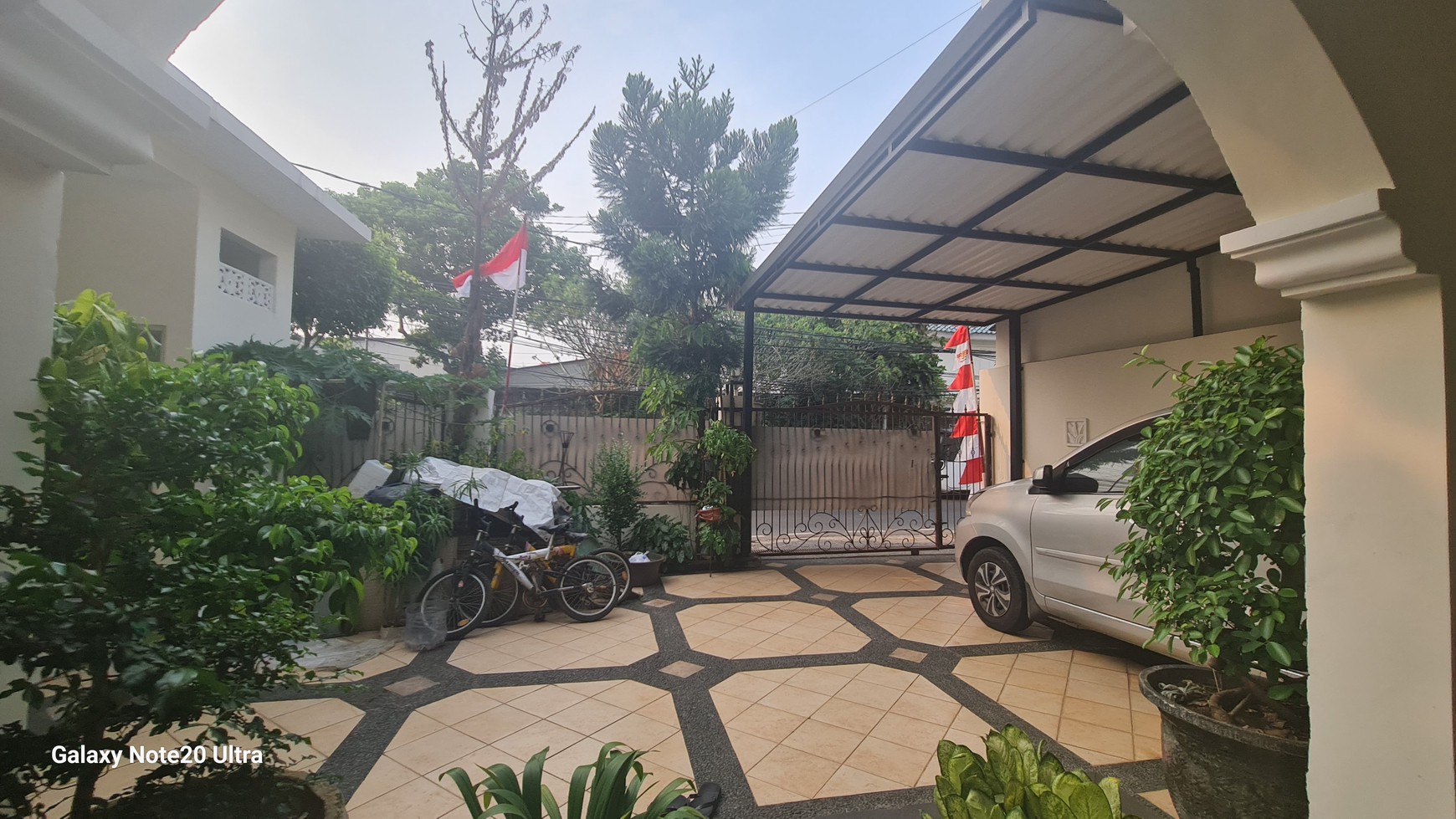 Rumah 2 Lantai lokasi strategis area Kalibata Jakarta Selatan