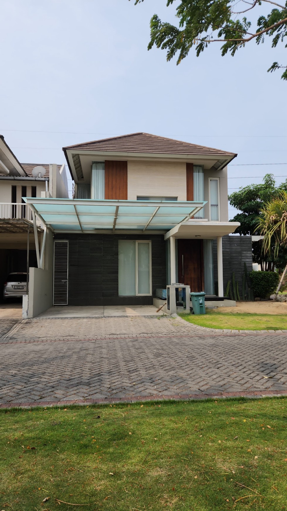 Dijual Rumah Prambanan Residence  Surabaya Barat FULL FURNISHED Lantai MARMER Mewah Dekat Citraland, Pakuwon Mall, PTC